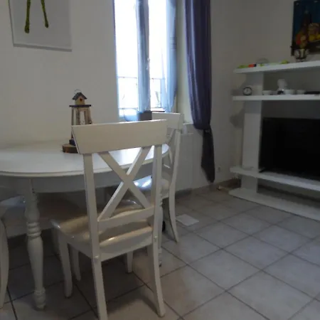 A Qualite Prix Apartment