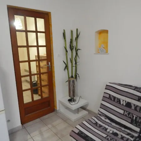 A Qualite Prix * Coursan